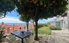 Chill Out - Old Town & Seaview Apartments